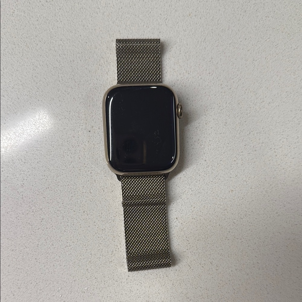 Apple gold Watch with Milanese Loop Band